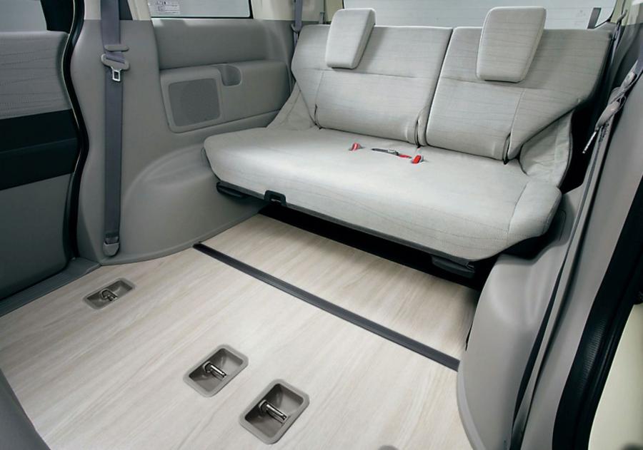  Honda StepWGN 2010 года  (фото 5 из 17)